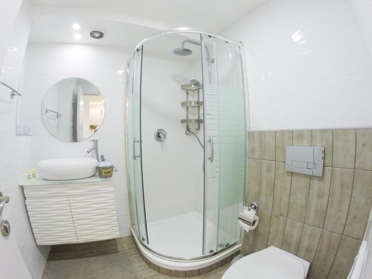 Great Location Fully Equipped Appartement Eilat Buitenkant foto
