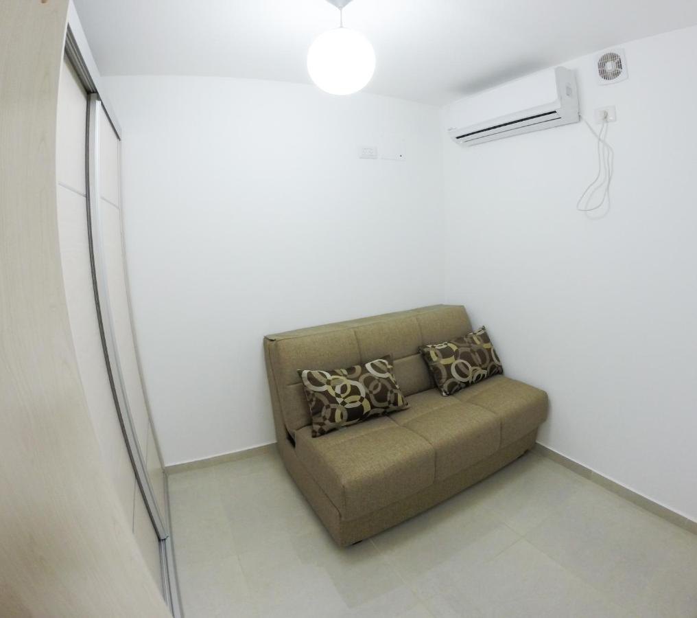 Great Location Fully Equipped Appartement Eilat Buitenkant foto